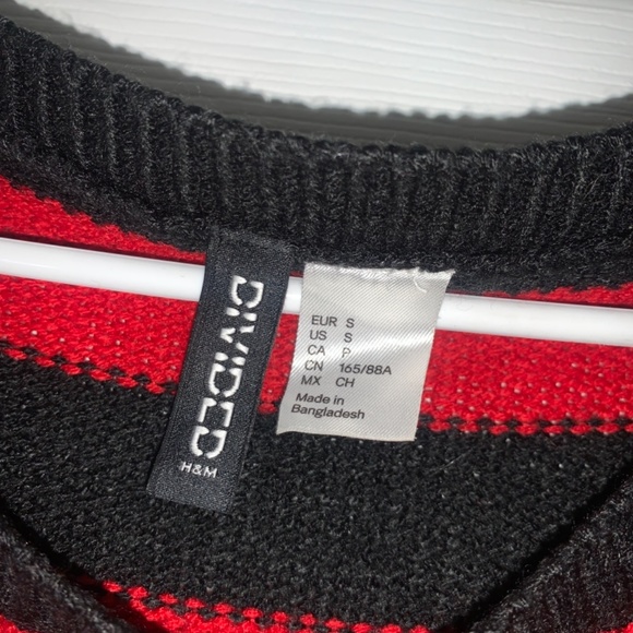 H&M red and black stripped sweater - Picture 2 of 2
